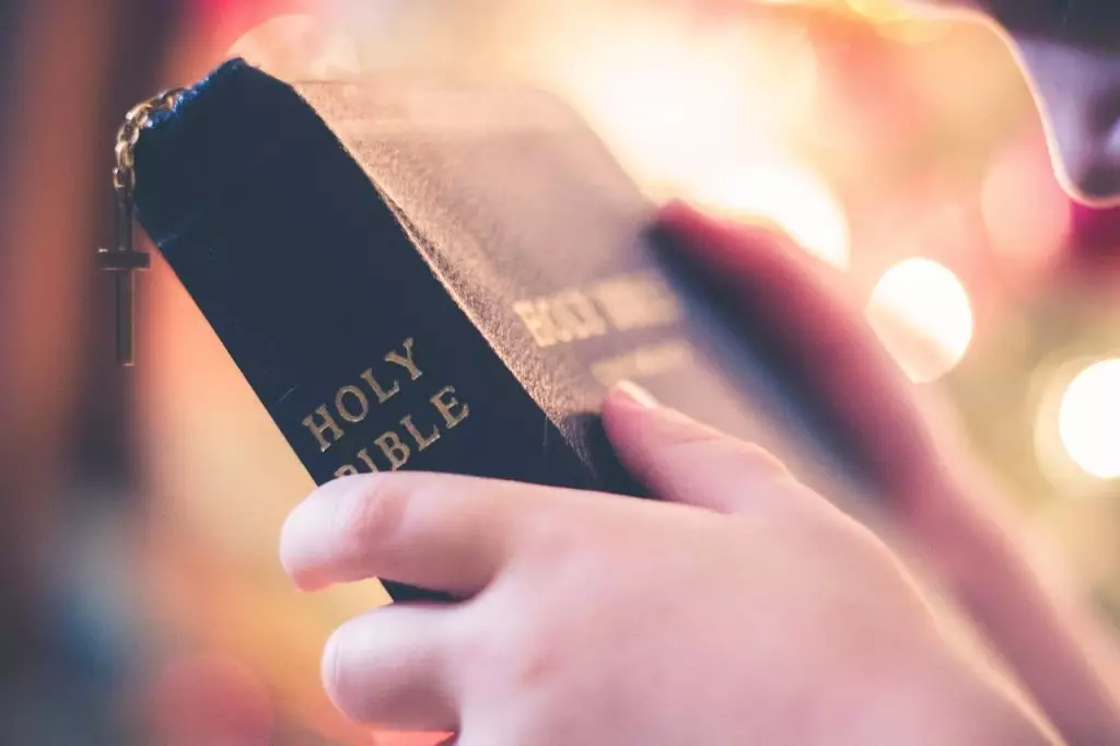 Estados Unidos Oklahoma insere a leitura da Biblia no curriculo escolar