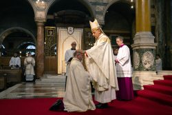 Foto: Víctor Manuel Fernández, Tucho, Cardenal/ X (antigo twitter)