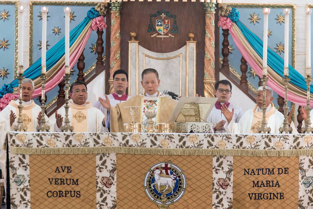 Catedral filipina e formalmente elevada a categoria de Santuario Nacional 1