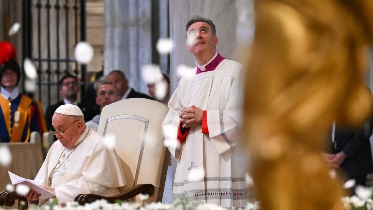 Icone da Salus Populi Romani e a joia da Basilica de Santa Maria Maior afirma Papa 3