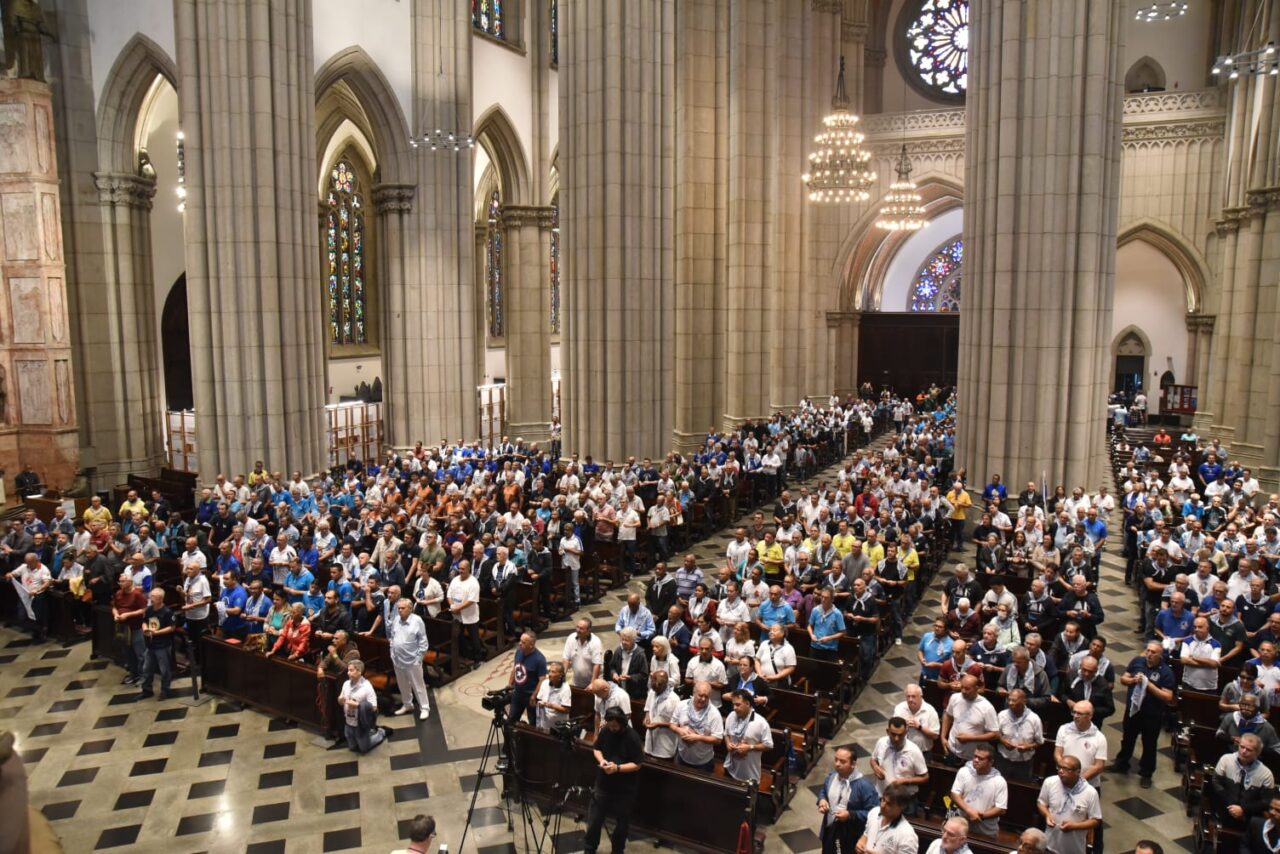 Catedral da Se de SP acolhe celebracao do Dia Nacional do Terco dos Homens 1