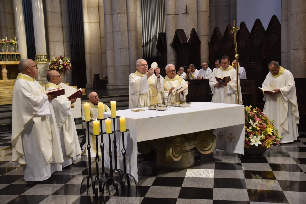 Catedral da Se de SP acolhe celebracao do Dia Nacional do Terco dos Homens 2