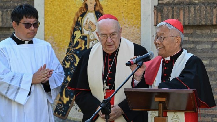 Jardins Vaticanos recebem Mosaico de Nossa Senhora da Paz coreana 4