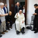 Papa Francisco se encontra com jesuitas de Singapura 1