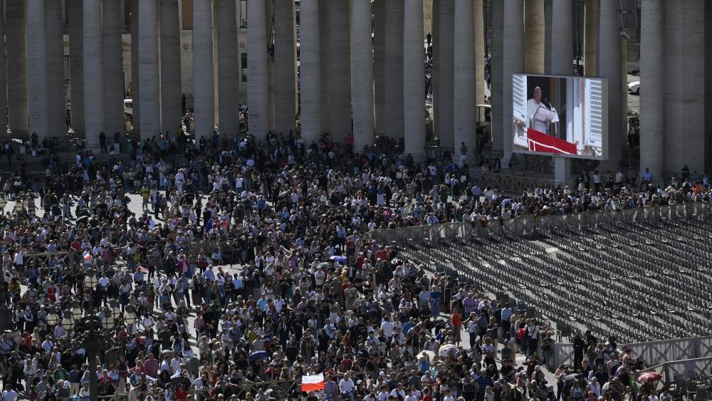 Os filhos sao a maior bencao de Deus assegura Papa Francisco 4