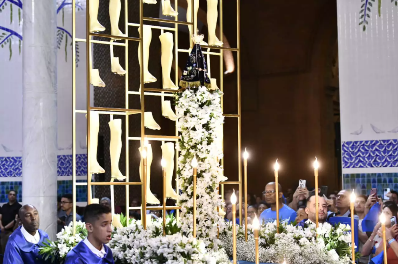 Santuario Nacional de Aparecida inicia Novena e Festa da Padroeira 3