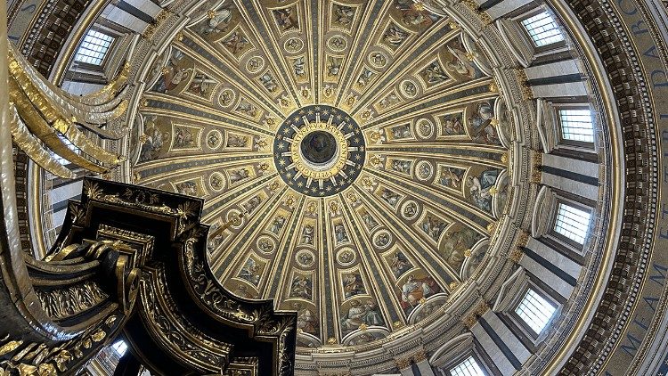 Vaticano Baldaquino de Bernini sera inaugurado em 27 de outubro 1