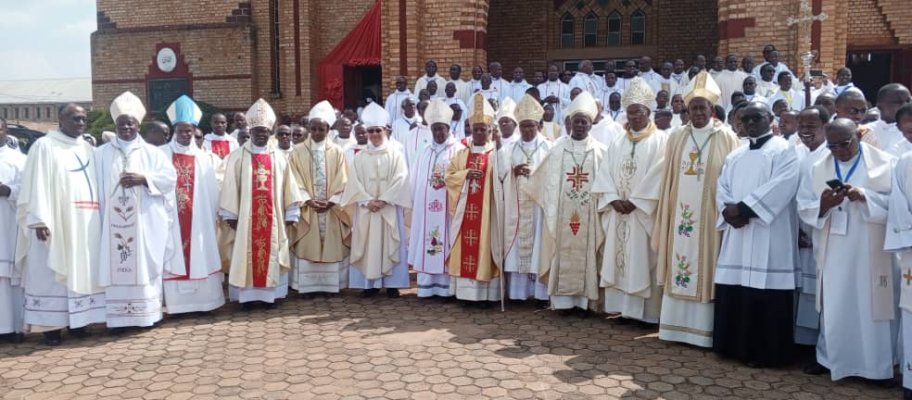 Papa envia mensagem aos participantes do Congresso Eucaristico de Ruanda 2