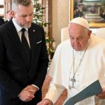 Presidente da Eslovaquia e recebido pelo Papa Francisco no Vaticano 1