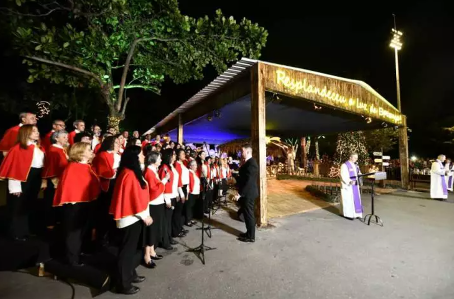 Santuario Nacional de Aparecida inaugura Presepio e iluminacao de Natal 3