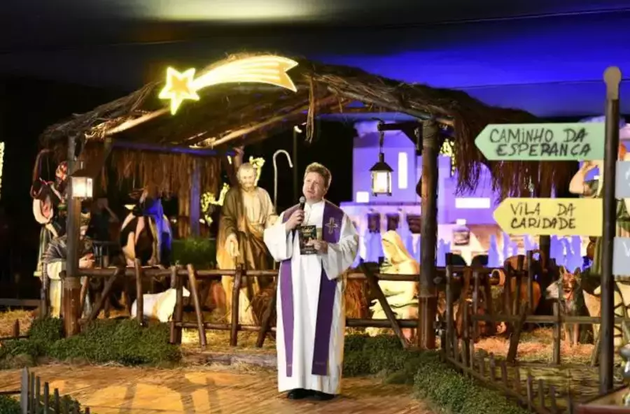 Santuario Nacional de Aparecida inaugura Presepio e iluminacao de Natal 5