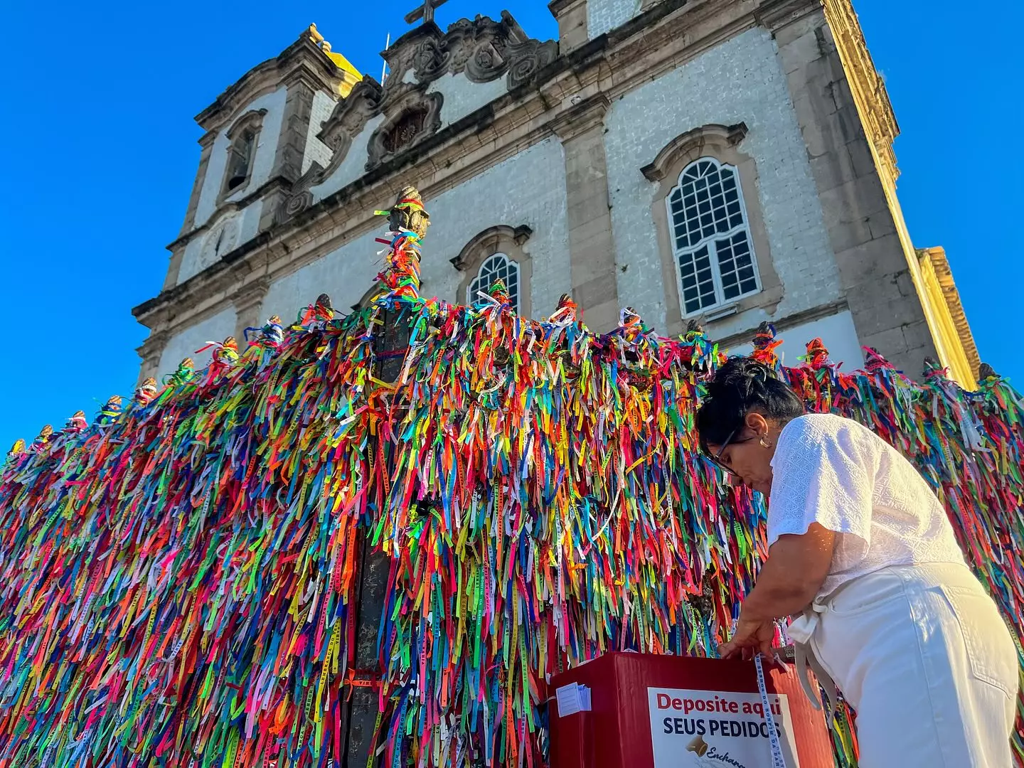 Devotos se reunem na Basilica do Senhor do Bonfim na primeira sexta feira de 2025 1