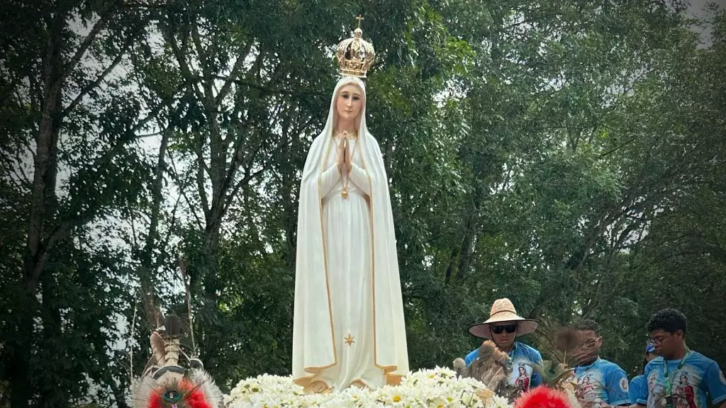 Imagem peregrina de Fatima visitara seis paises em dois continentes