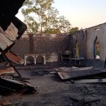 Incendio destroi capela historica na India 1