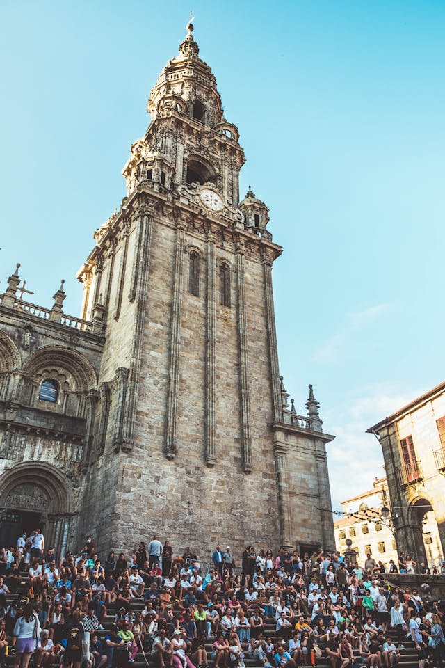 Numero recorde de peregrinos no Caminho de Santiago de Compostela em 2024 2