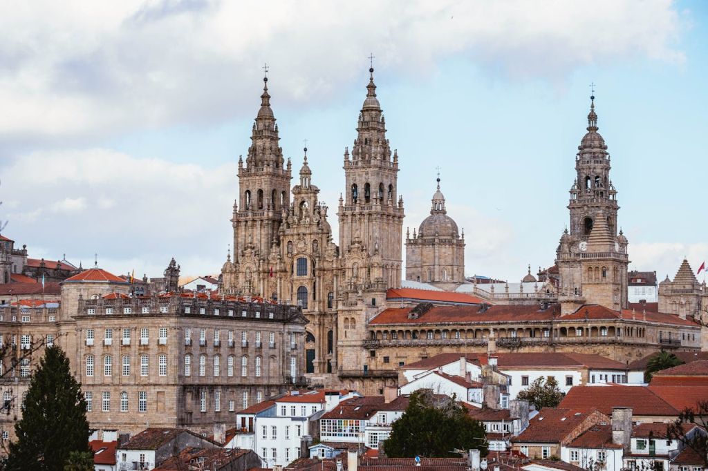 Numero recorde de peregrinos no Caminho de Santiago de Compostela em 2024