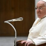 Papa exorta fieis para que cultivem o silencio que escuta e obedece a Palavra de Deus 1