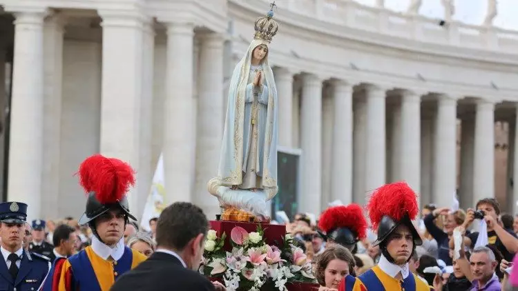 Imagem original de Nossa Senhora de Fatima visitara Roma