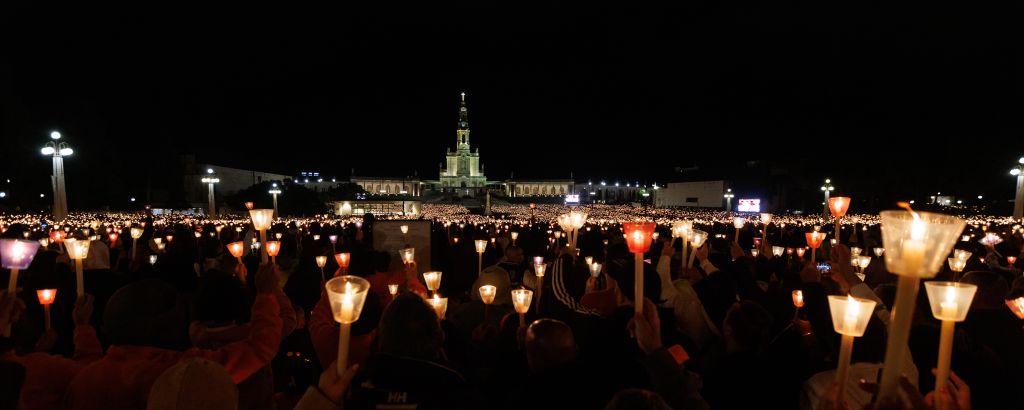 Procissao das Velas sera realizada diariamente no Santuario de Fatima