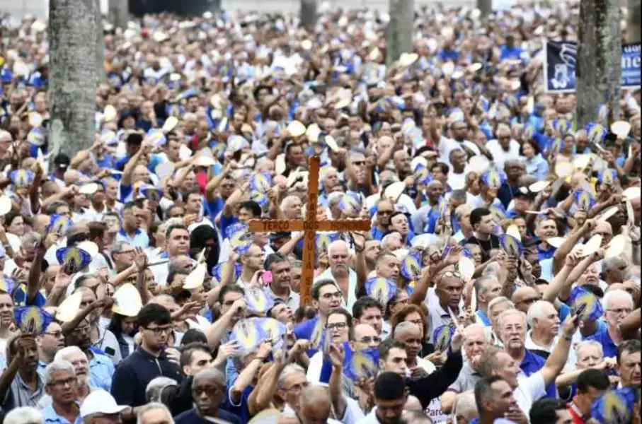 Romaria Nacional do Terco dos Homens reune 90 mil no Santuario de Aparecida 1