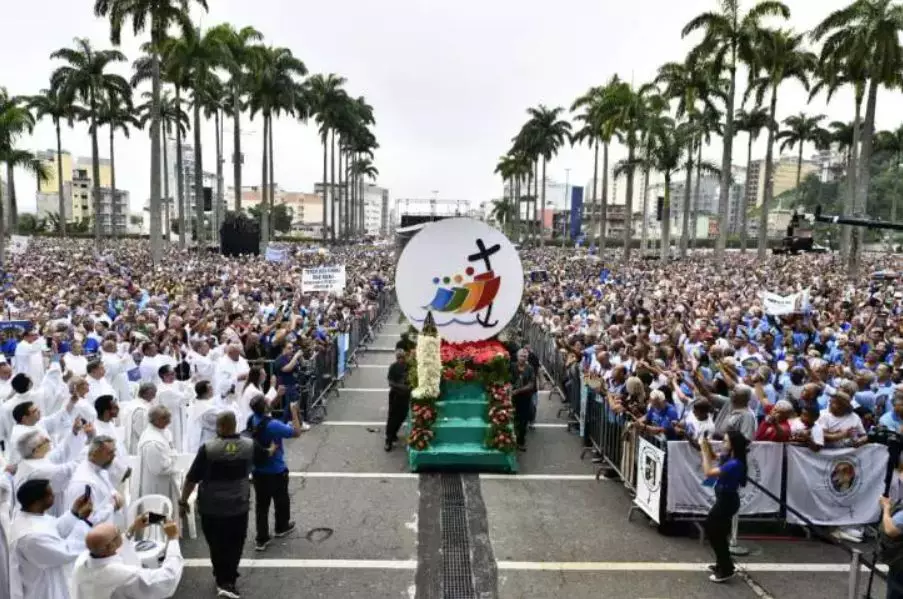 Romaria Nacional do Terco dos Homens reune 90 mil no Santuario de Aparecida 2