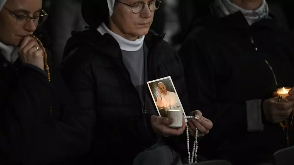 Papa Francisco envia mensagem de voz aos fieis agradecendo as oracoes por sua saude 3