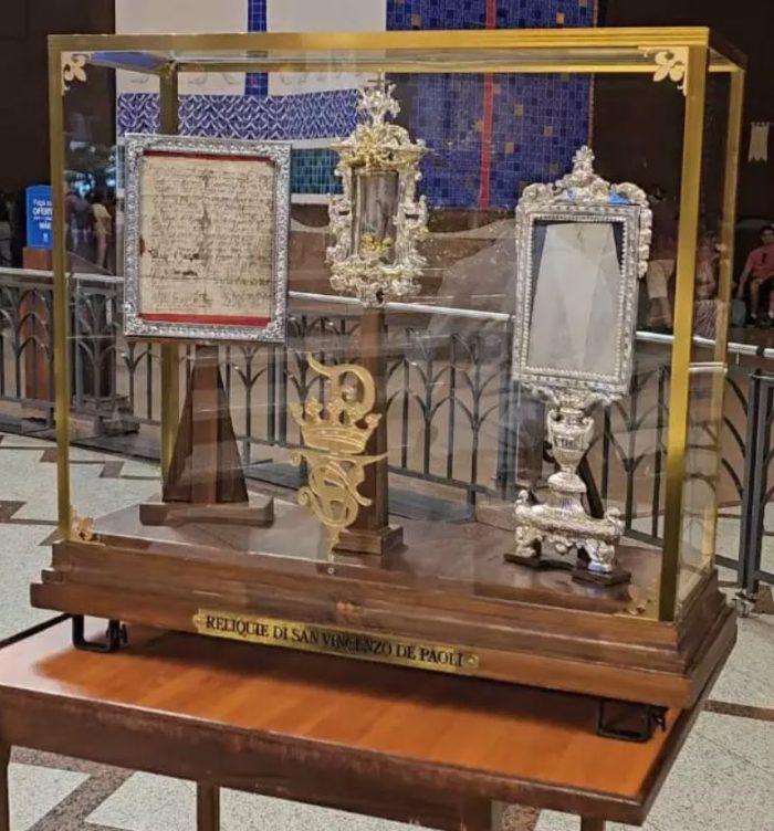 Vicentinos realizam Romaria ao Santuario Nacional de Aparecida 3