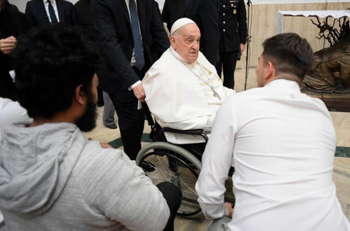Prisao romana de Regina Coeli recebe a visita do Papa Francisco 1