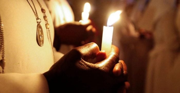 Acidente de transito deixa sete religiosos mortos na Nigeria