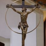 Capelinha das Aparicoes no Santuario de Fatima ganha nova Cruz 3