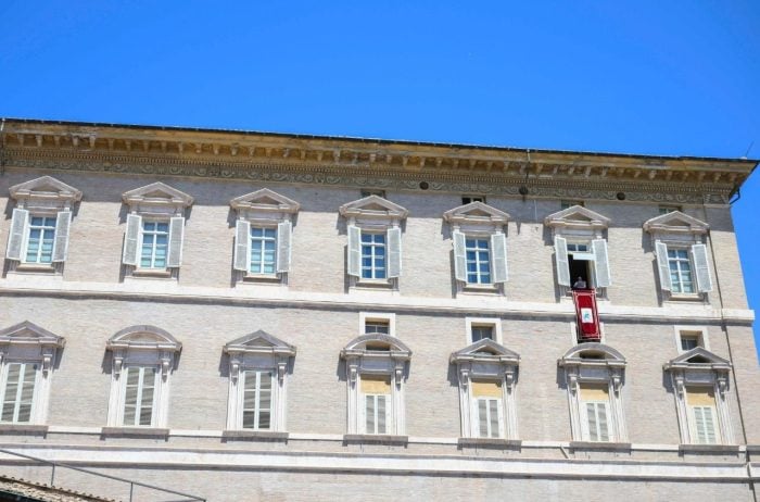 A Igreja nasce do testemunho do sangue e da conversao continua dos seus membros recorda Leao XIV 2