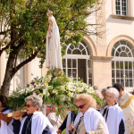 Imagens de Nossa Senhora de Fatima peregrinam pela Europa e America do Sul 1