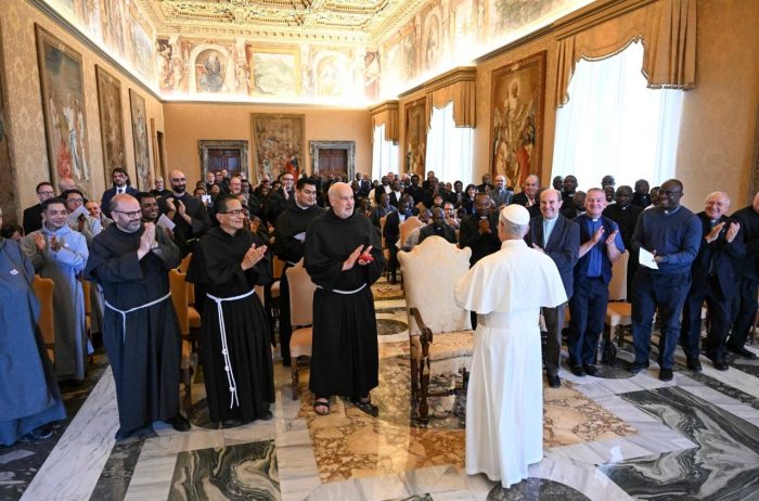 Ordens religiosas expressam a beleza dos diversos carismas da Igreja ressalta Leao XIV 4