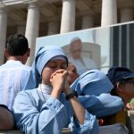 Papa exorta fieis a sairem a paralisia e com Jesus assumirem a historia da propria vida 2