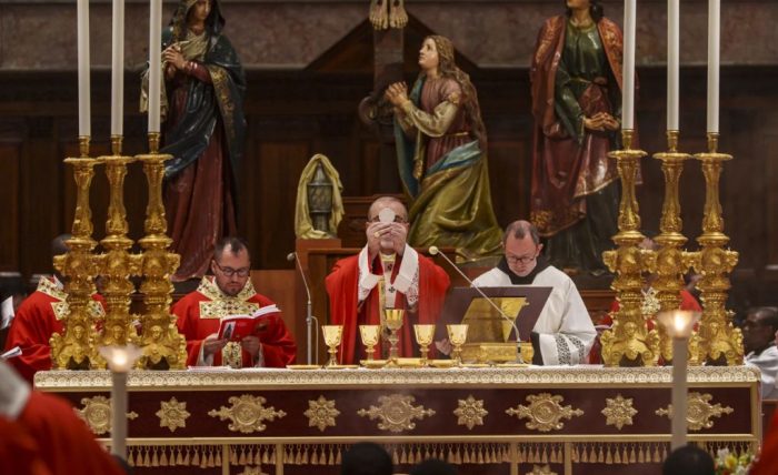 Que a beleza da Igreja brilhe no vosso ministerio exorta o Cardeal Pizzaballa aos novos sacerdotes 4