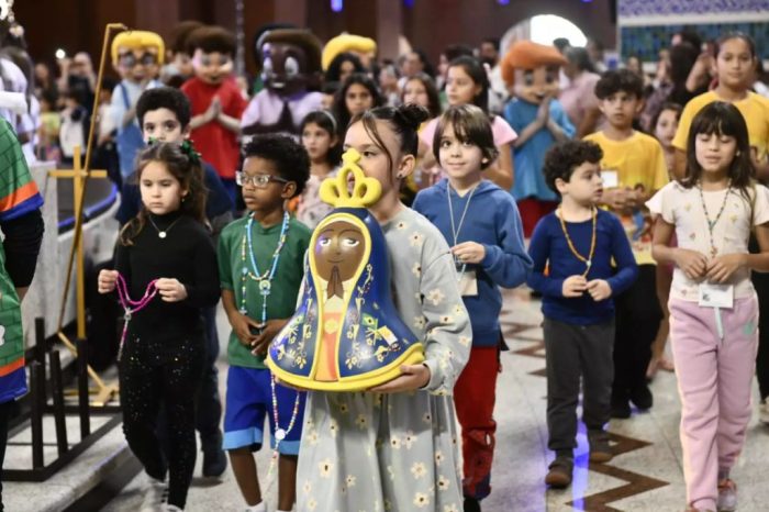 Santuario de Aparecida recebe Romaria Nacional das Criancas 1