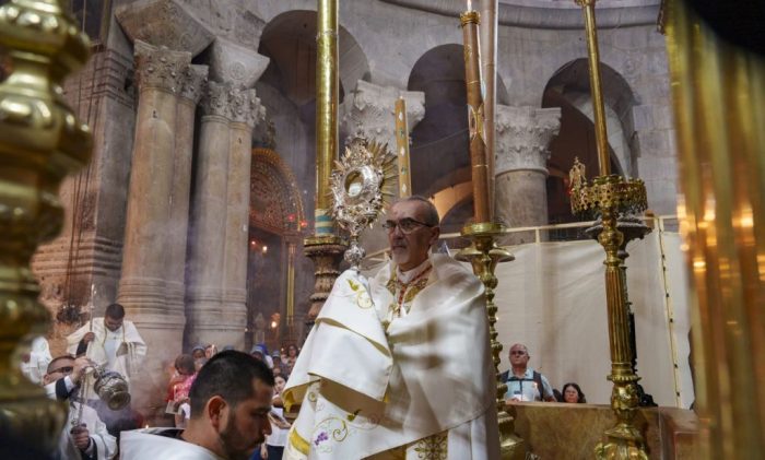Solenidade de Corpus Christi e celebrada na Basilica do Santo Sepulcro em Jerusalem 3