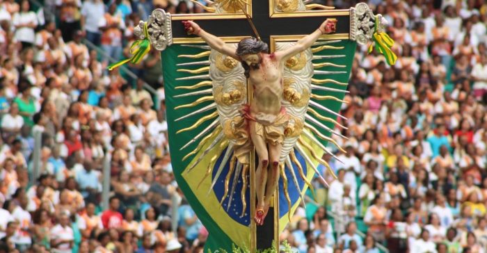 Imagem original do Senhor do Bonfim e exposta para veneracao dos fieis em Salvador