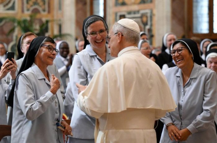 Leao XIV convida religiosas para que enraizadas no amor de Cristo lancem as sementes do bem 3