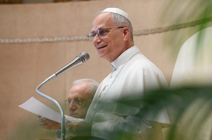 Papa Leao XIV exorta recem convertidos a viverem a Fe de forma concreta 1