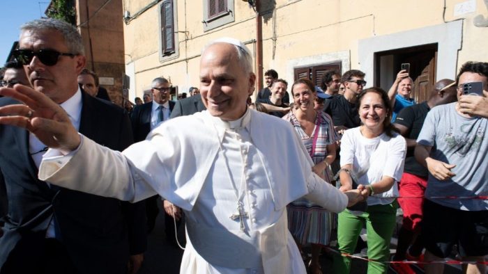 Papa Leao XIV viaja para sua residencia de verao em Castel Gandolfo 1