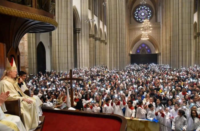 Arquidiocese de São Paulo promove encontro de coroinhas na Catedral da Sé 4 Arquidiocese de Sao Paulo promove encontro de coroinhas na Catedral da Se 4