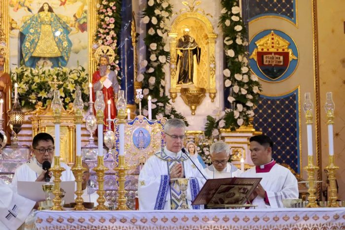 Filipinas Igreja de Nossa Senhora da Assuncao e formalmente declarada Basilica Menor 1