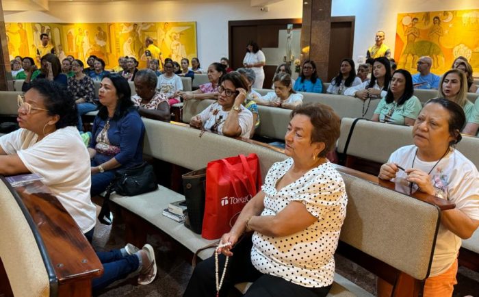 Mil Ave Marias sao rezadas por fieis em preparacao para o Cirio de Nazare