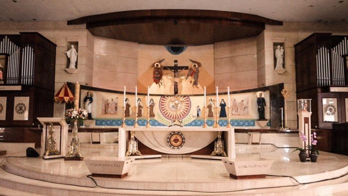 Santuario brasileiro celebra ligacao espiritual com a Basilica da Sagrada Familia 2