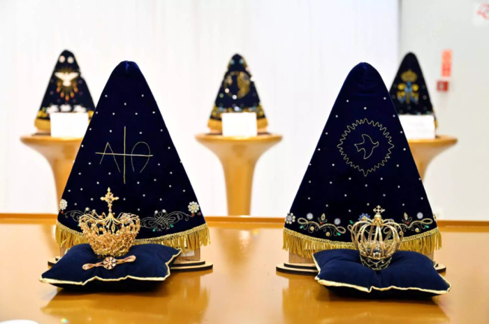 Santuario de Aparecida apresenta novos mantos e trono de Nossa Senhora 1