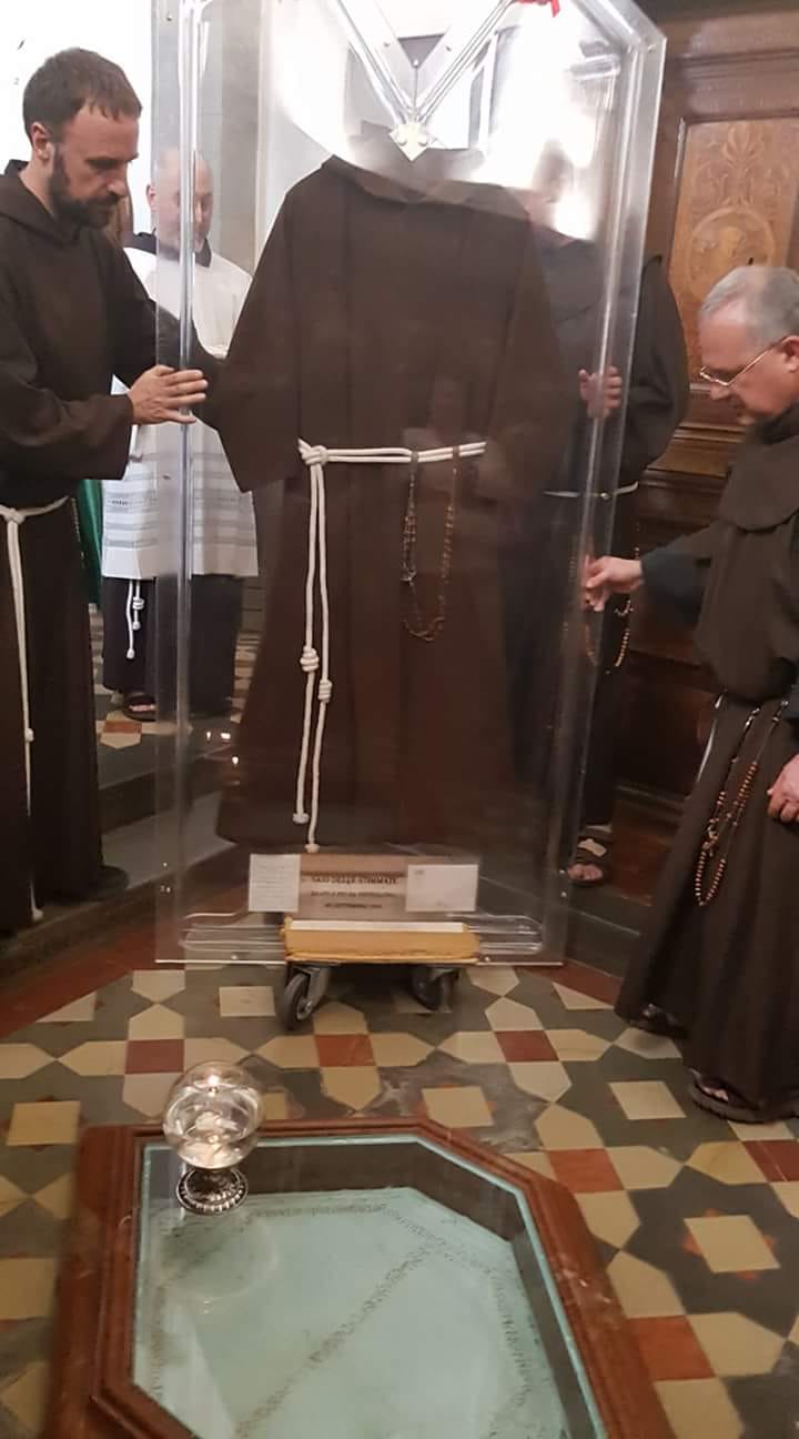 Habito de Sao Pio de Pietrelcina visitara os Estados Unidos pela primeira vez 2