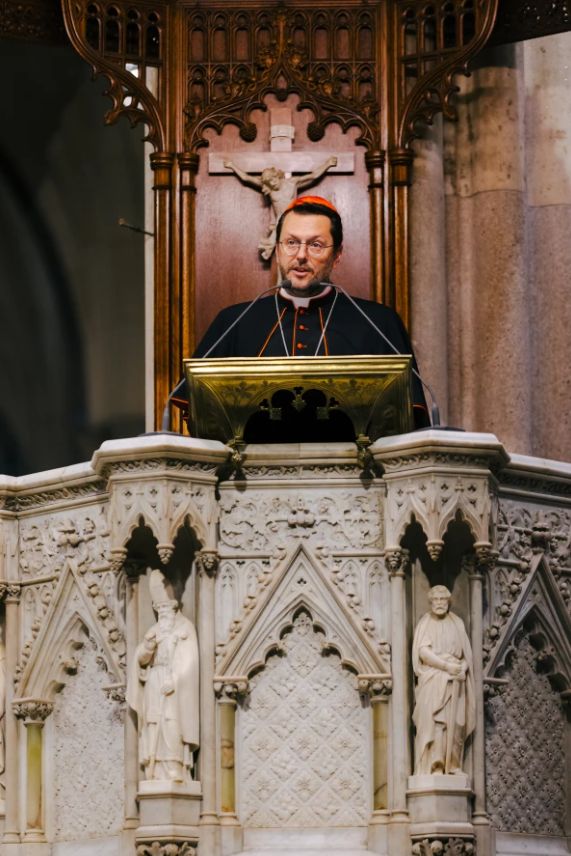 Procissão Eucarística é realizada pela sexta vez na Times Square 3 Procissao Eucaristica e realizada pela sexta vez na Times Square 2