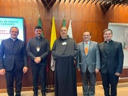 Fotografia Simposito de Direito Comparado em Portugal