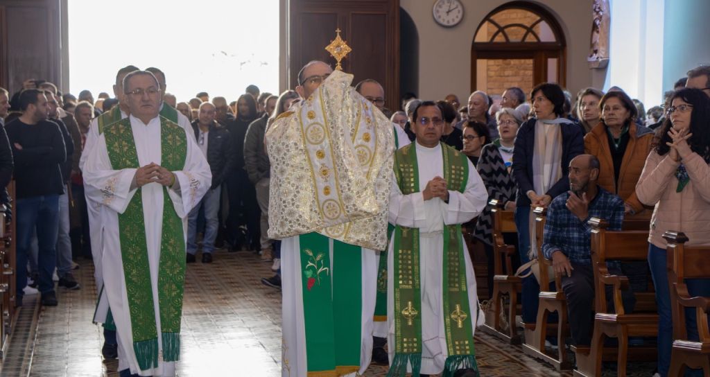 Reliquia de Sao Joao Batista Scalabrini e entronizada no Santuario de Caravaggio 3